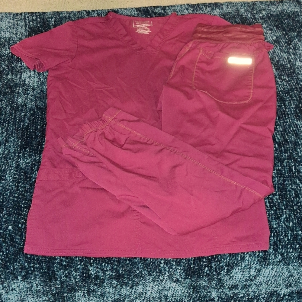 Women's Wine Cherokee Workwear Revolution Scrub Set XXS/XXSP Joggers